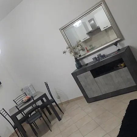 Sweet Apartment *